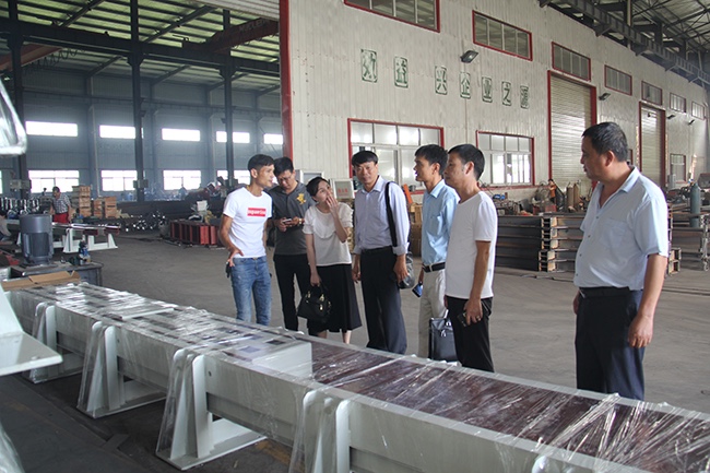 热烈欢迎杭州协创公司俞总及越南客人一行莅临我公司考察