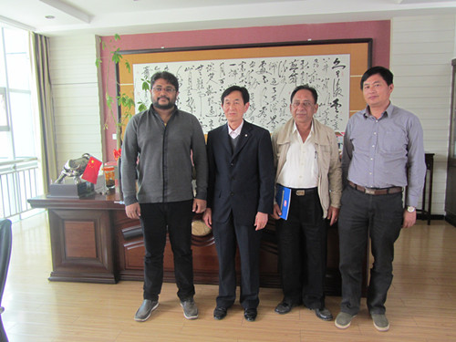 热烈欢迎孟加拉客商来我公司考察