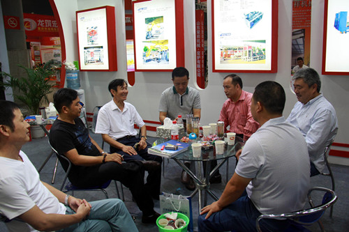 精心筹备 完美亮相重庆建材博览会