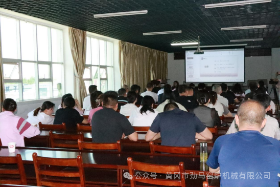 浠水县闻一多纪念馆红色行走进公司